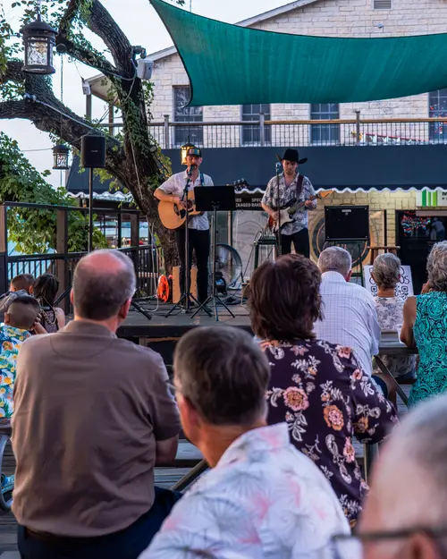 Retro Gringos performing live for a crowd in Austin
